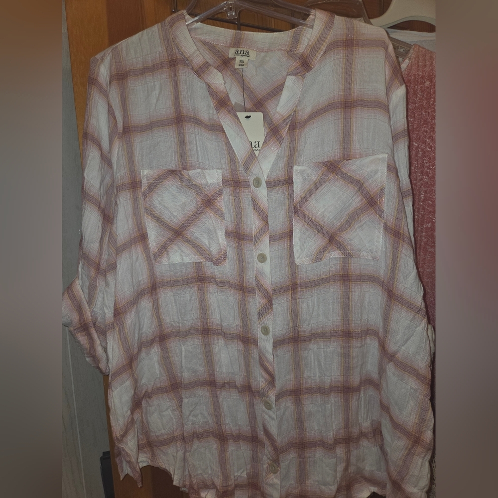 Clothing Lot Size 2XL - Picture 2 of 4